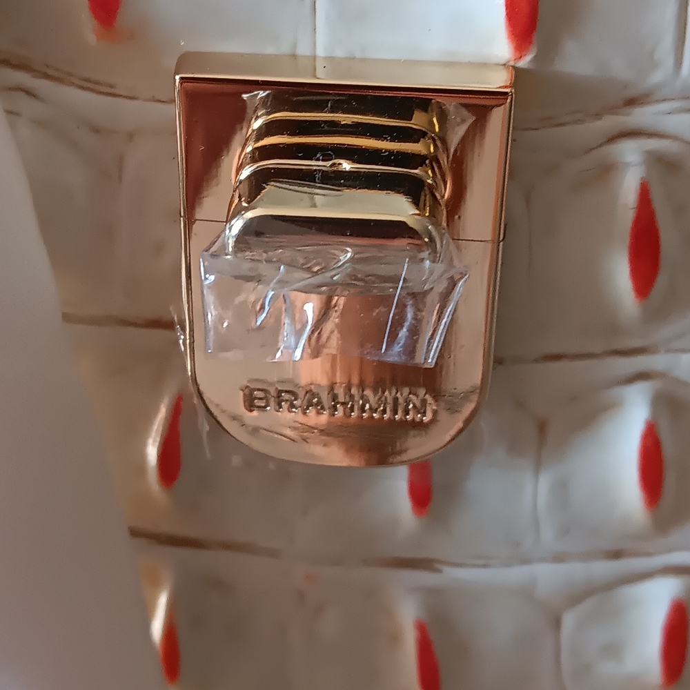 Brahmin" Beautiful rainbow colors, definitely a head Turner!!NEVER USED!!NWOT!! - Picture 13 of 13